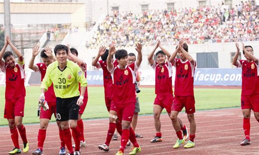 恭喜T1获得六次世界冠军！